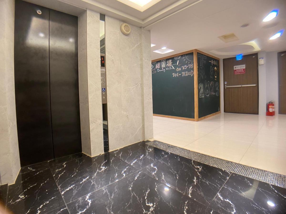 台中 ワン チュン ビジネス ホテル エクステリア 写真